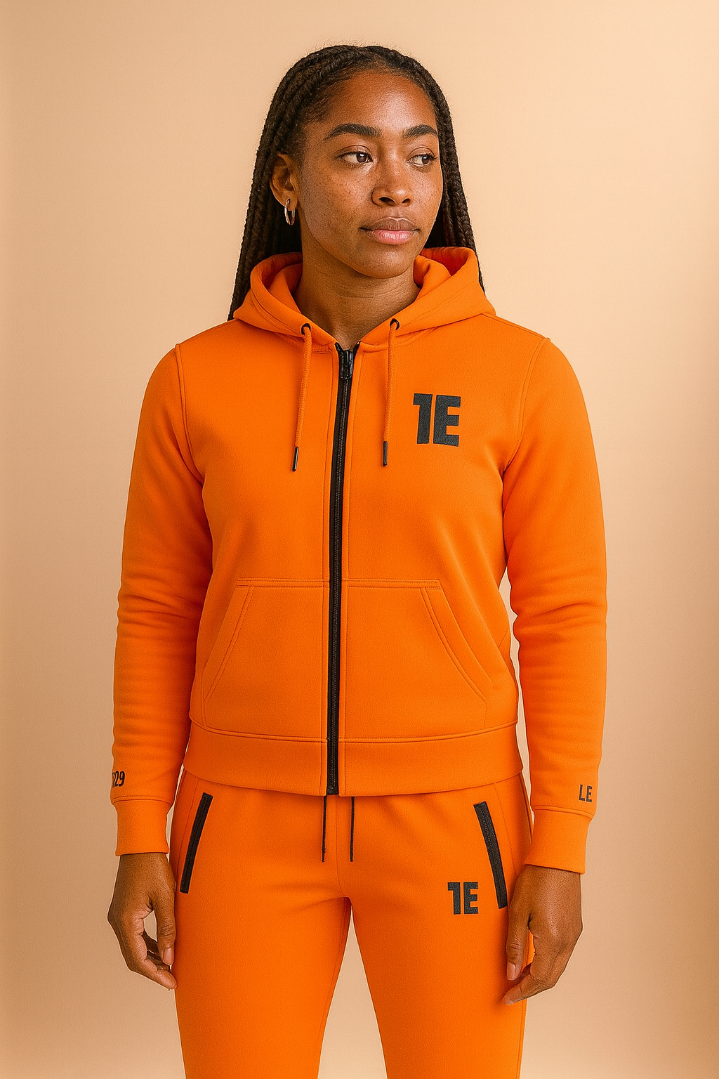 LE Women Sweatsuit
